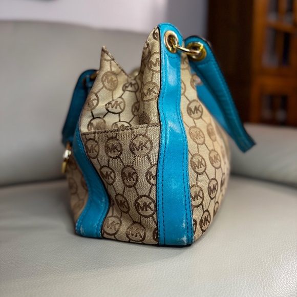 Michael Kors Monogram Drawstring Shoulder Bag – Turquoise Trim (Rare!) - Picture 5 of 5